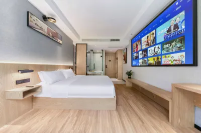 the L Hotel (Hongya Central Plaza Store)