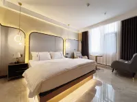 Langzhong Jin Lang  Holiday Hotel Hotels near Huaguang Building