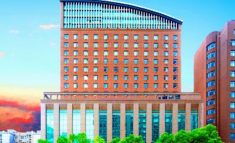 Hubei East Lake HotelOver view