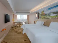 Vienna International Hotel (Shaoyang Dahan Automobile Building Materials City)