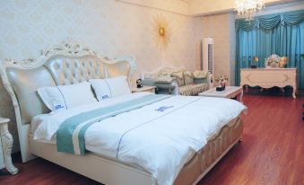 Qingyu Time Apartment Hotel