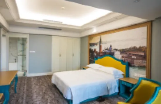 Pegasus Watertown Hotel