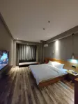 Laizhou Jinhe Light Luxury Homestay (Wantong Building Materials Wholesale Market) - balcony