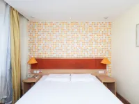 Homeinn Hotel (Harbin Hongqi Avenue Gongbin Road Subway Station) Hotels near Xiangfang