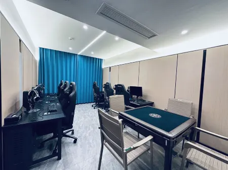 Xihua Dream-chasing E-sports Hotel Apartment Отели рядом с достопримечательностью «Jizi Reading Platform»