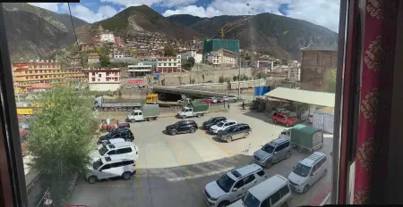 White Jade Beau Hotel