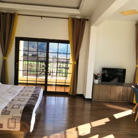 Lanyuexuan Farmstay Jiaozi Snow Mountain