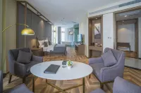 Chongqing Dexuan Hotel (Jiangbei Airport Guanyue Road Light Rail Station Branch) Hotels near Wugude Dujia Farm