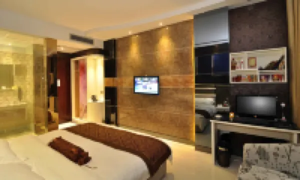 Longyou Haoting Pinshang Hotel