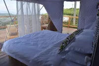 Shengzhou FUN Starry Sky Camping · Xingye Shanqi Luxury Glamping Resort - غرفة مطلة على الجبل