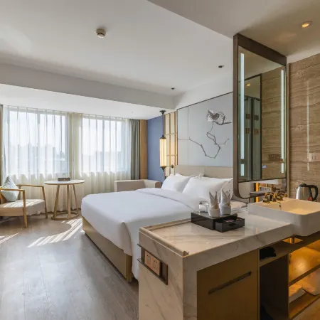 Piaget Hotel