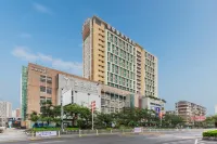 Zhanjiang Zhongtailai Hotel (Yifu International Plaza Branch) Hotels near Seaside Park