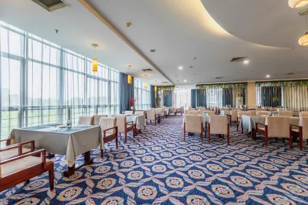 Jiangxi Bailu Hotel Отели рядом с достопримечательностью «Jiangxi Modern Polytechnic College»