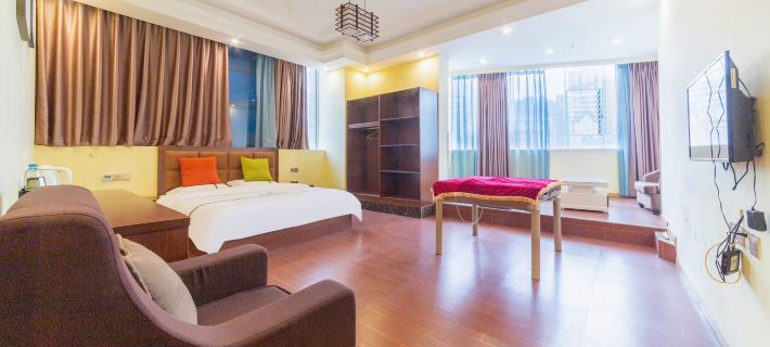 The British Time Hotel Hotels in Daying County