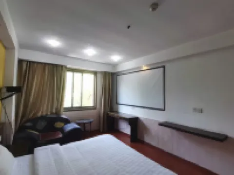 Buerman Hotel (Jinhua High-speed Railway Station)