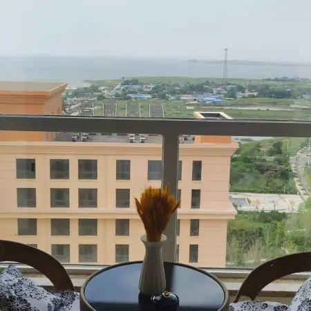 Laotingxuan Seaview Apartment