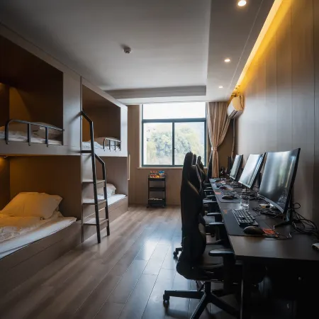 AG E-sports Movie Homestay (The Old Town)