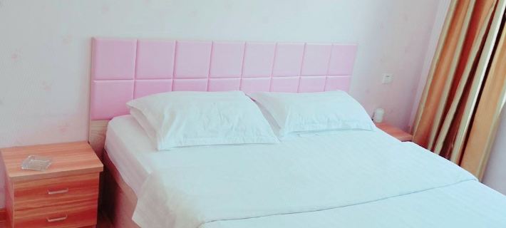 Xinriyue Business Hotel Hotele w: Fuxin