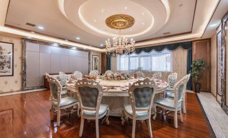 Hezhou Hongrui International Hotel - Housity