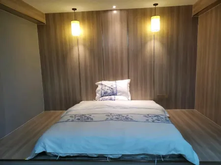 Kailai Business Hotel Отели в г. Дэцин