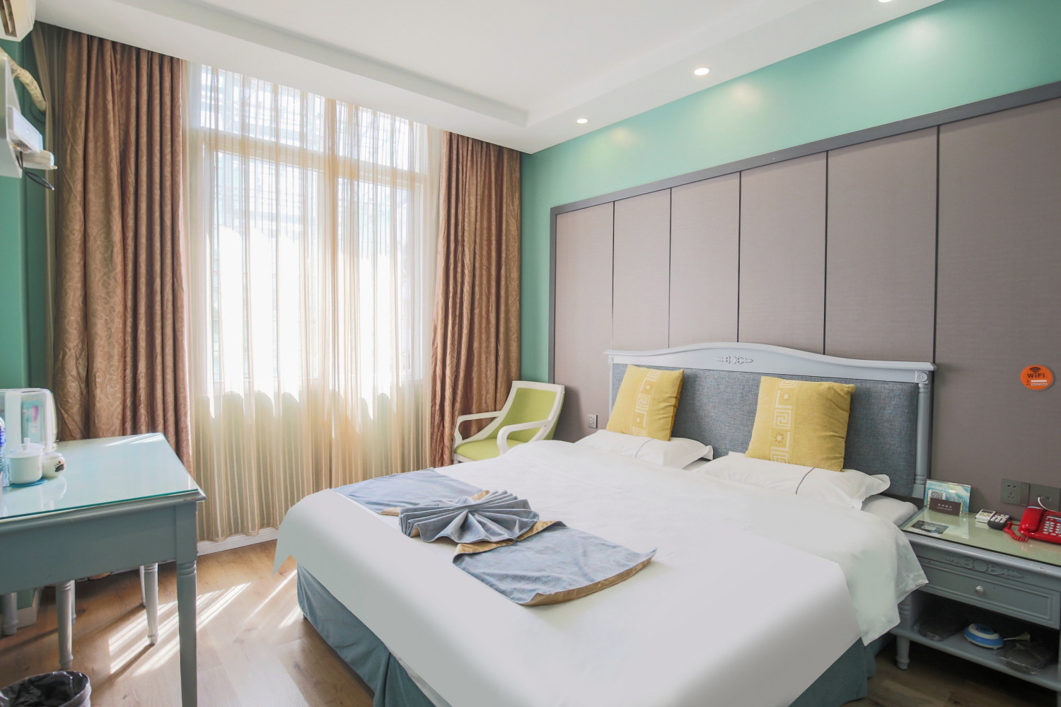 Shenger Fashionable Hotel Over view