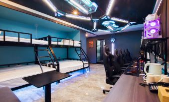 Alien E-sports Hotel