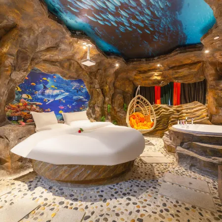 Love Space Theme Hotel