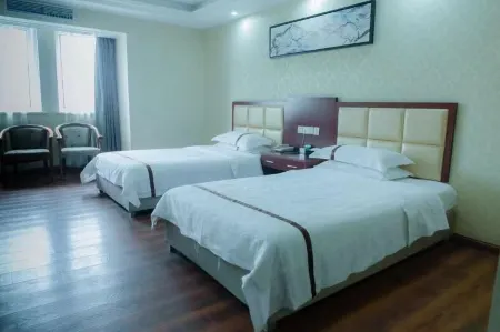 Shangyite Hotel (Pengtai Department Store Shopping Center) Отели рядом со станцией Huangmei Railway Station