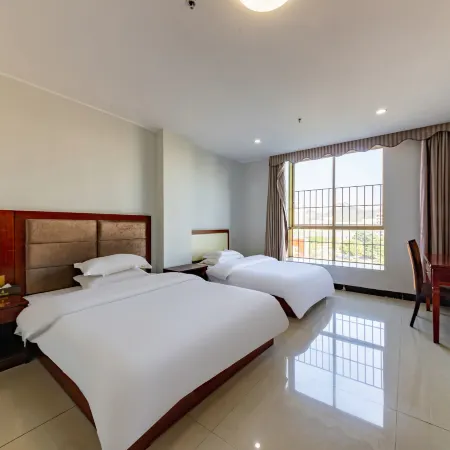 Yingde Yixiu Hotel