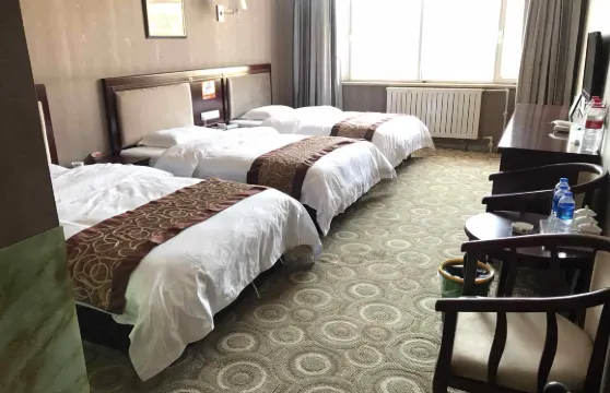 雲澤商務酒店（鄂託克旗一分店）