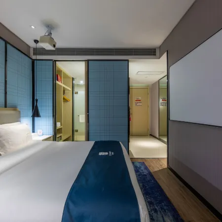 Echarm Hotel (Wuhan Wangjiawan) Отели рядом с достопримечательностью «Третья Средняя Школа Вухана»