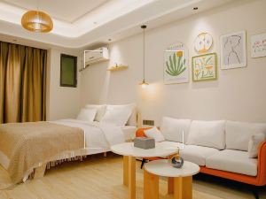 Interesting Apartment (Jinhua Wanda Plaza)