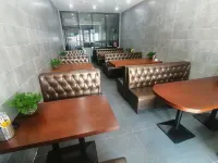 Dongguan Baojia Hotel (Qingxi Kangyi Road Store)
