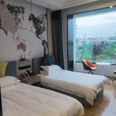 Qin Yunrun Light Luxury Homestay Hotels near Nannieshui Stone Carving Museum