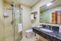 Zhangjiagang Qianxi Hotel (Zhangjiagang  Shopping Park) - 2-Star