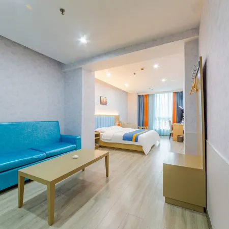 Deyang Liansheng Hotel