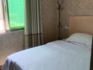 Xiangqing Business Hotel