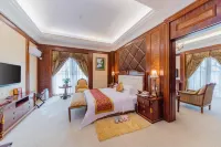 Gladden Hotel Hotels in Jiangmen