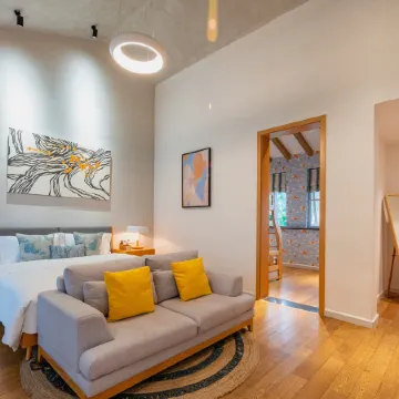 Huasu Boutique Hostel