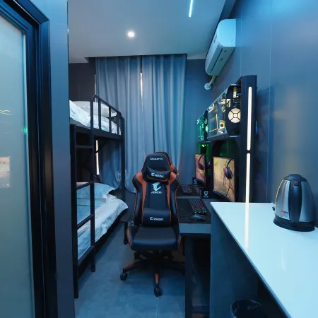 Bangtao Bear E-sports Hotel