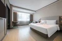 HanTing Hotel (Maoming Railway Station) - 2-Star