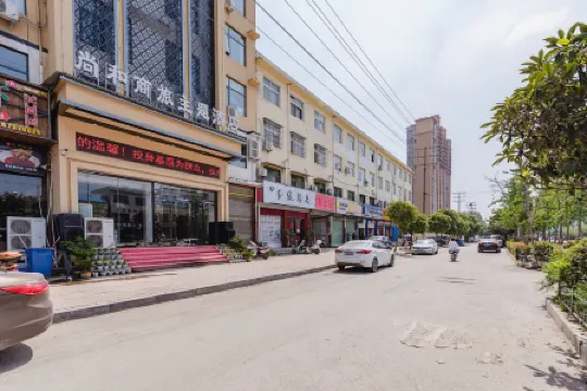 Shanghe Business Hotel (Sheqi Bus Station)