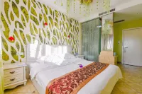 Home Inn Baiyun Hotel (Nanyang Station)