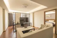 Wengyuan Lanyun Yipin Hotel - Mountain view