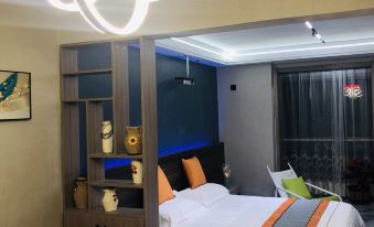 Konggu Designer Youranju Apartment (Yuzhong University of Finance and Economics Shop)