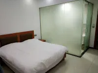Duchang Baoqing Hotel