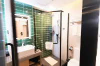 Korla Tianehe Rezen Select Hotel