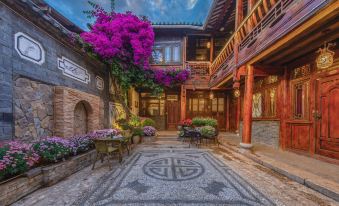 Lijiang Heshun Inn