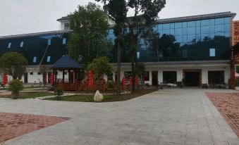 Baotianman Shanshui Inn