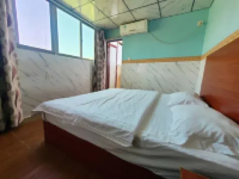 Haikou Aixiu E-sports Hotel (Hainan University)